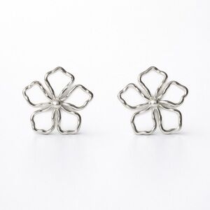 Silver  Bloom Earrings (9705)